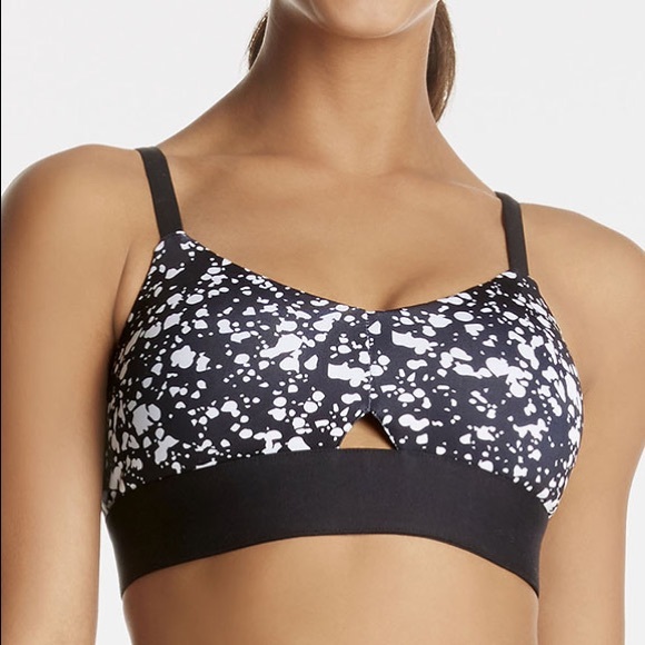 Fabletics Other - Fabletics NWT Malindi Black And White Sports Bra